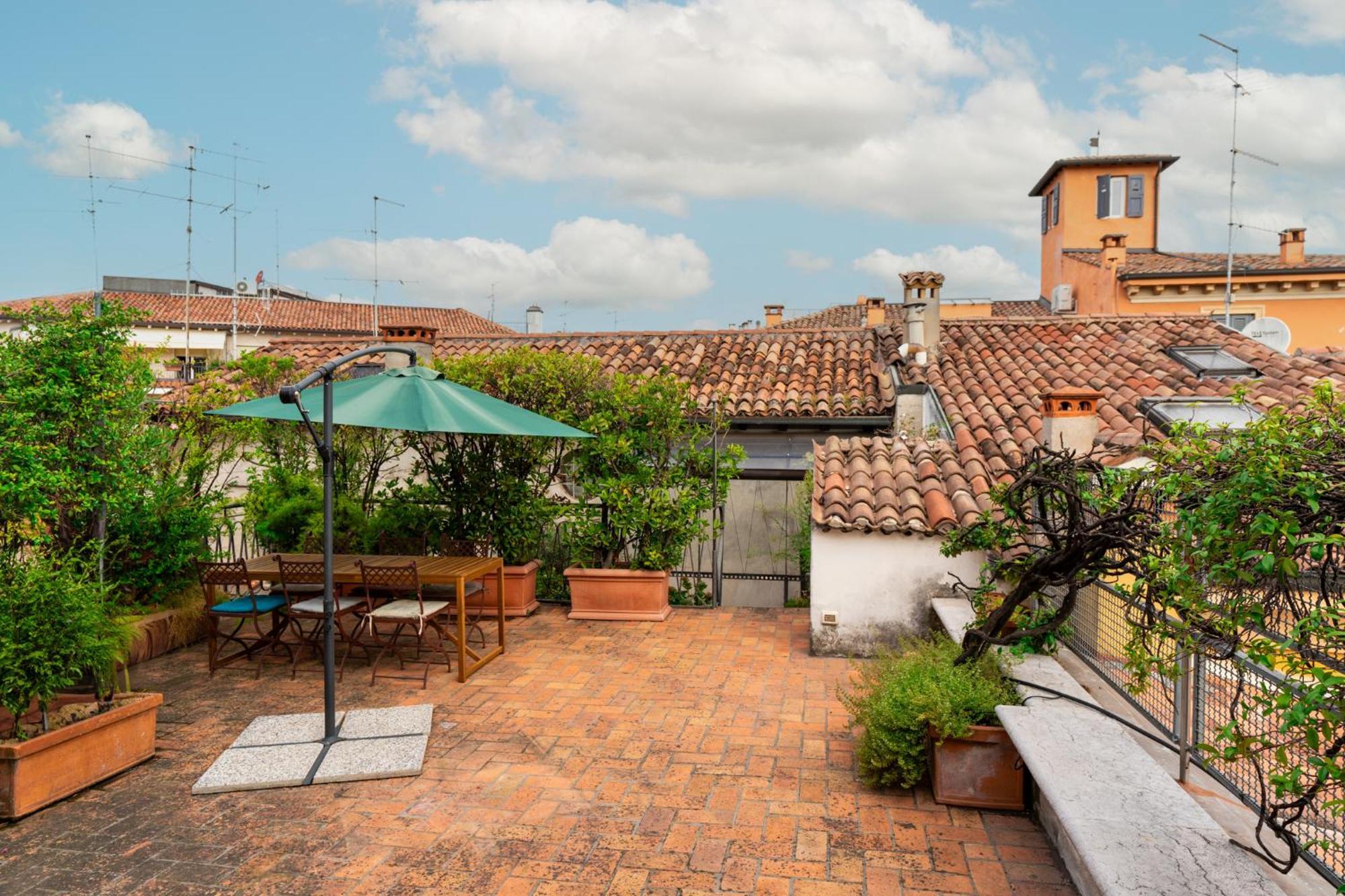 Terrazza Garibaldi Apartamento Verona Exterior foto