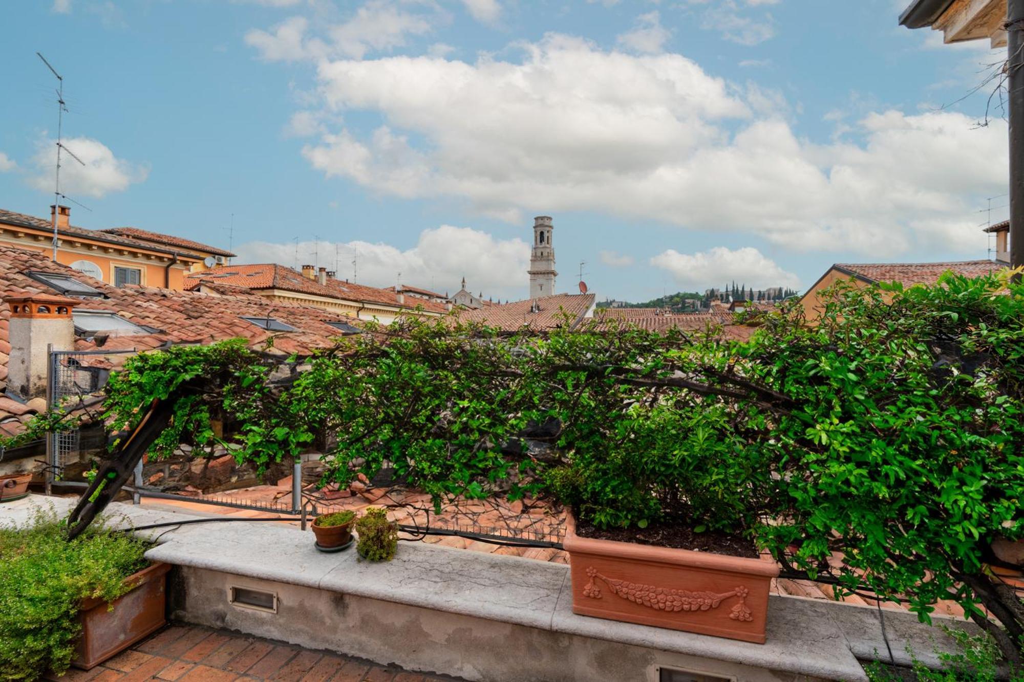 Terrazza Garibaldi Apartamento Verona Exterior foto