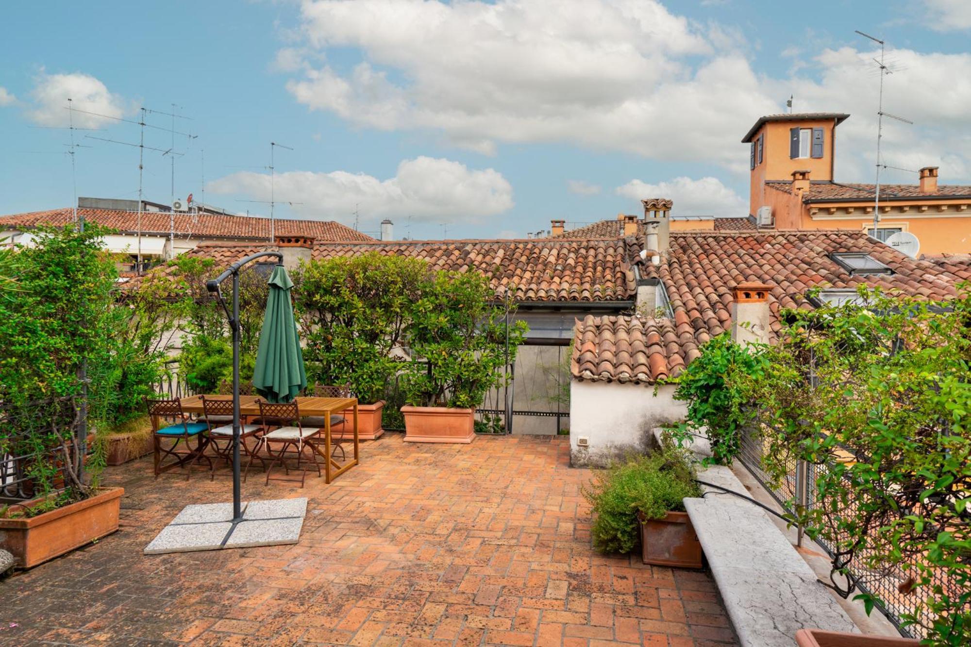 Terrazza Garibaldi Apartamento Verona Exterior foto